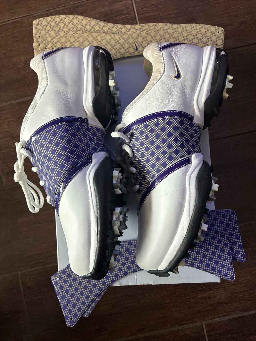 Brand New College Promo University of Washington Women’s Golf Clears. Size 7.5
